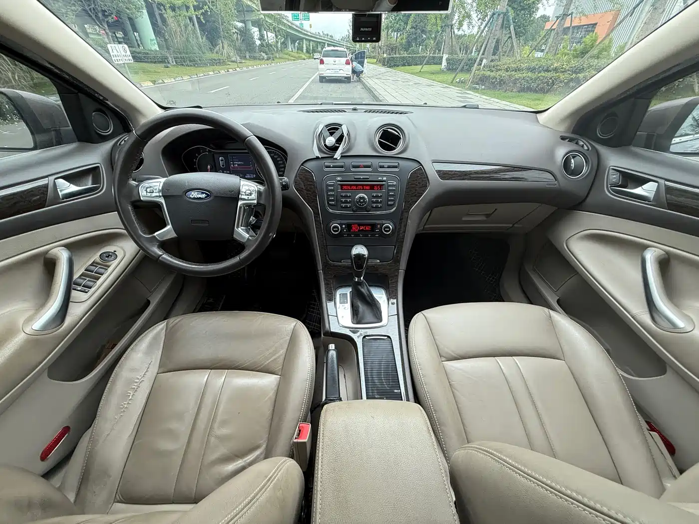 Ford Mondeo 2012 2013 2.3L Luxury Model