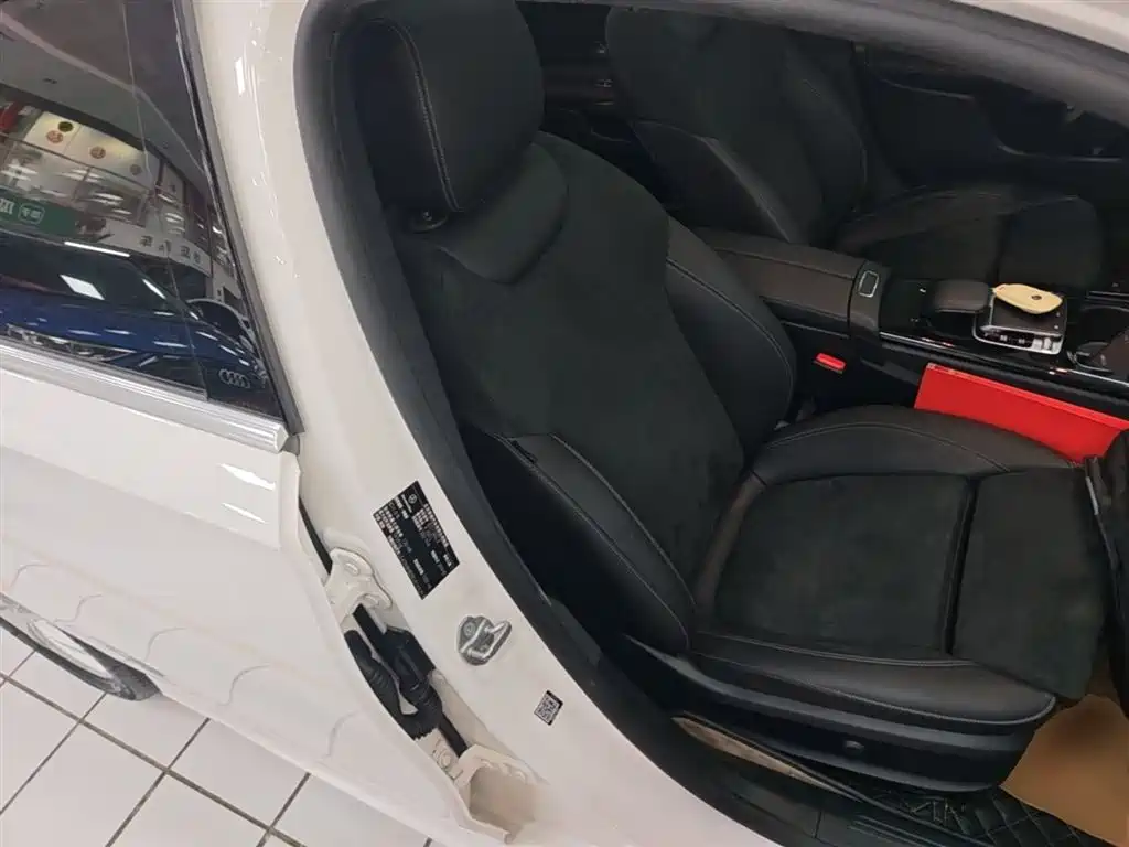 Mercedes-Benz A-Class 2019 A 200 L Sport Sedan фото 25