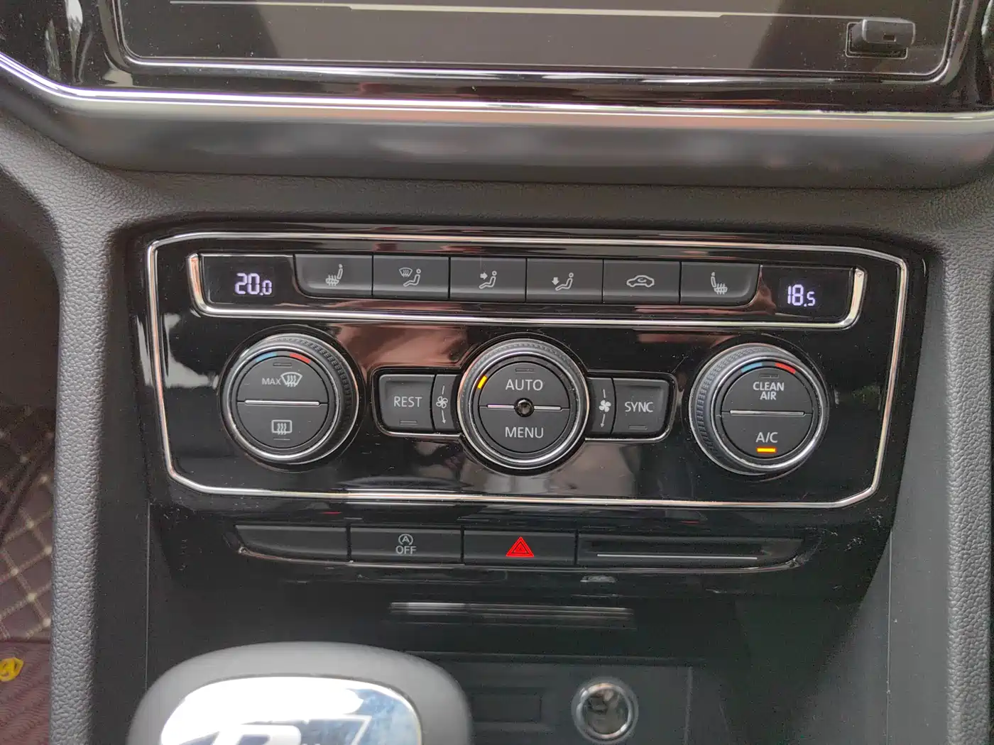 Volkswagen Teramont 2020 380TSI 4WD Luxury Edition China VI фото 14