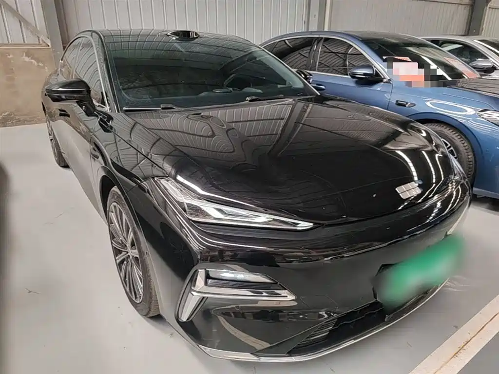 Geely Galaxy Galaxy Xingyao 8 2025 130km EM-P Starship Edition фото 4