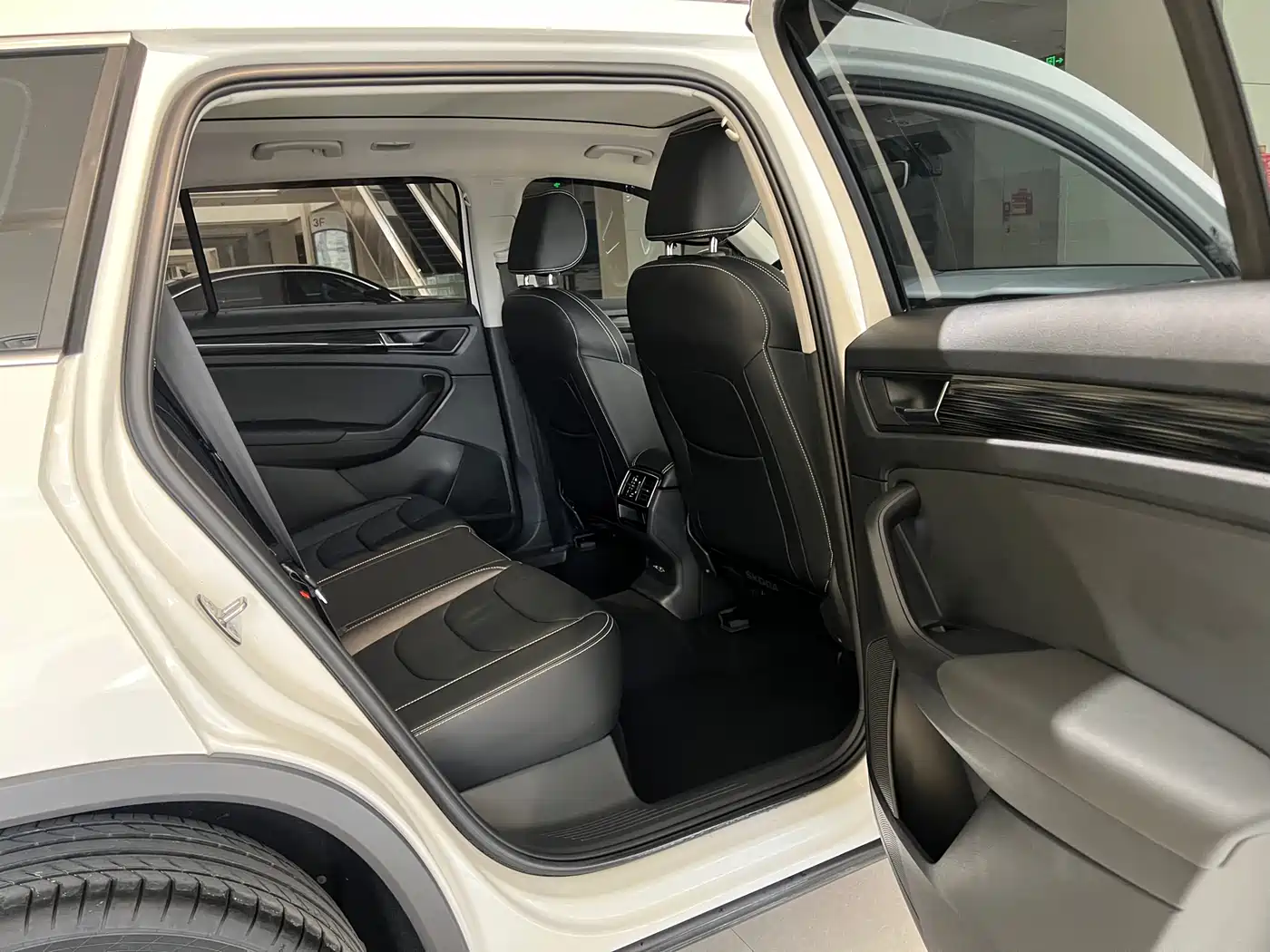 Škoda Kodiaq 2021 TSI330 5-seat 2WD Luxury Premium фото 14