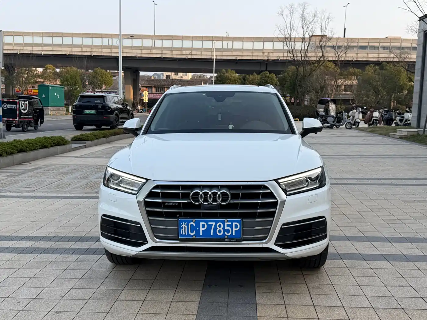 Audi Q5L 2020 40 TFSI Prestige Fashion фото 2
