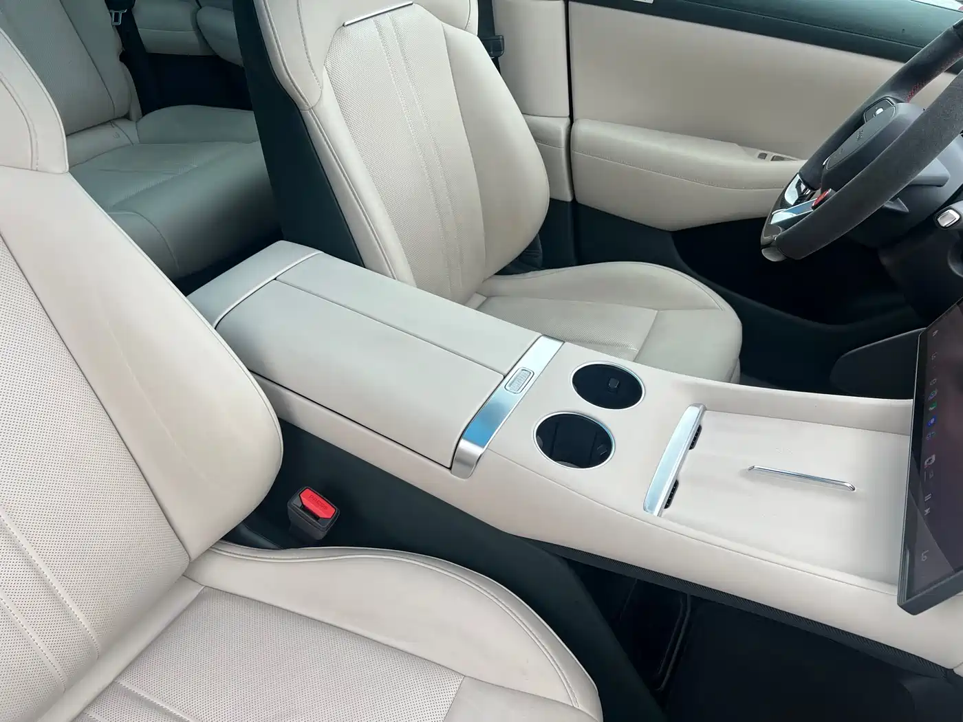 Xiaomi Auto Xiaomi YU7 2025 Ultra Long Range High Performance AWD Max Edition фото 23