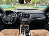 Photo 13 - Volvo XC90