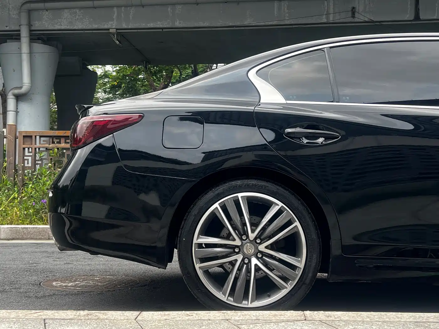 Infiniti Q50L 2015 2.0T Sport фото 8