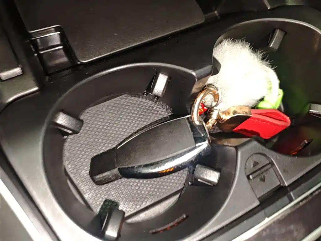 Фото 9 - Mercedes-Benz C-Class