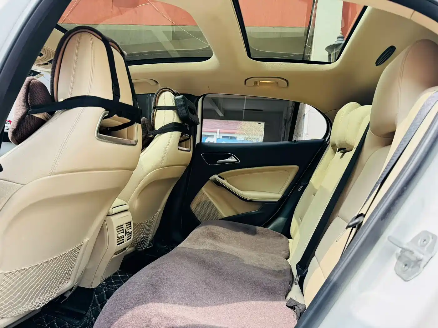Mercedes-Benz GLA 2016 GLA 200 Dynamic фото 8