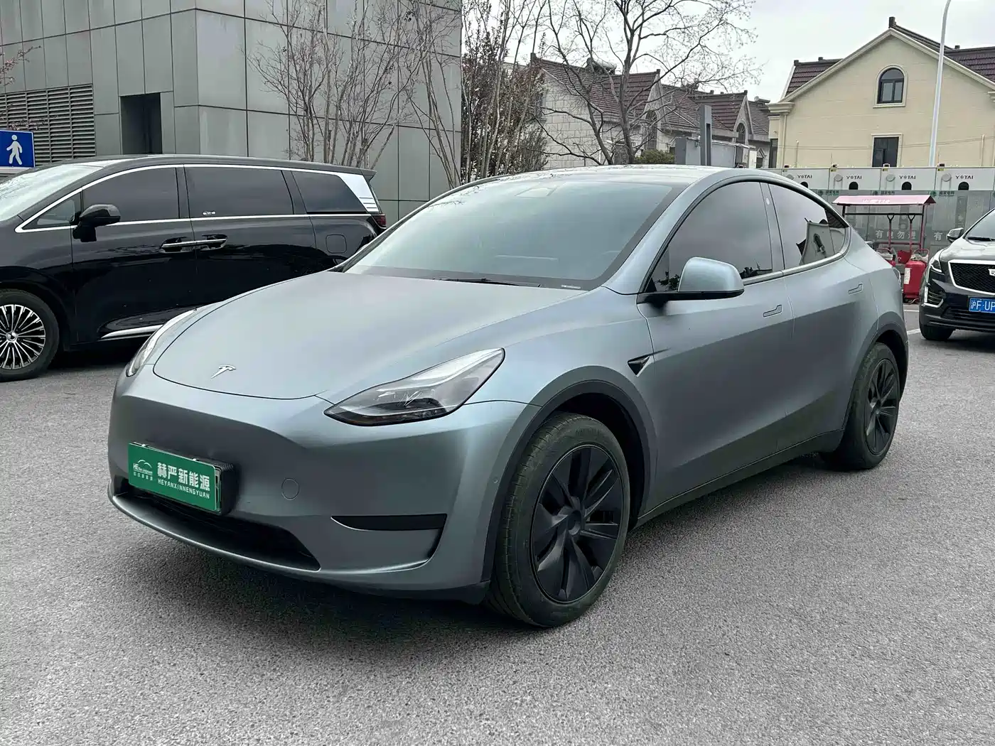 TESLA MODEL Y