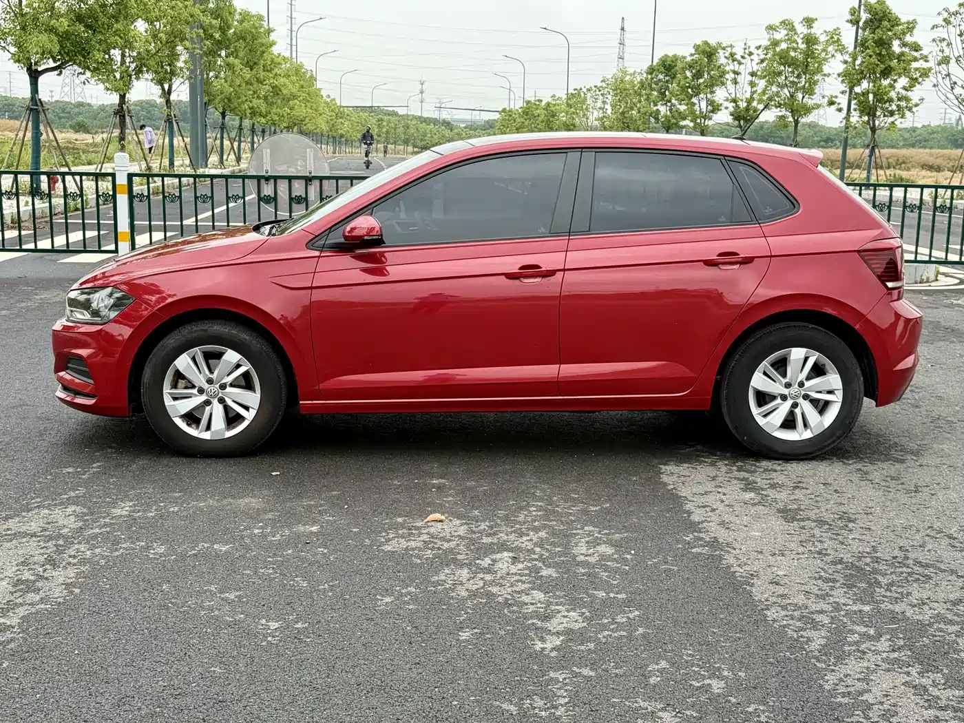 Volkswagen Polo 2019 Plus 1.5L Automatic Panorama Enjoyment Edition фото 10