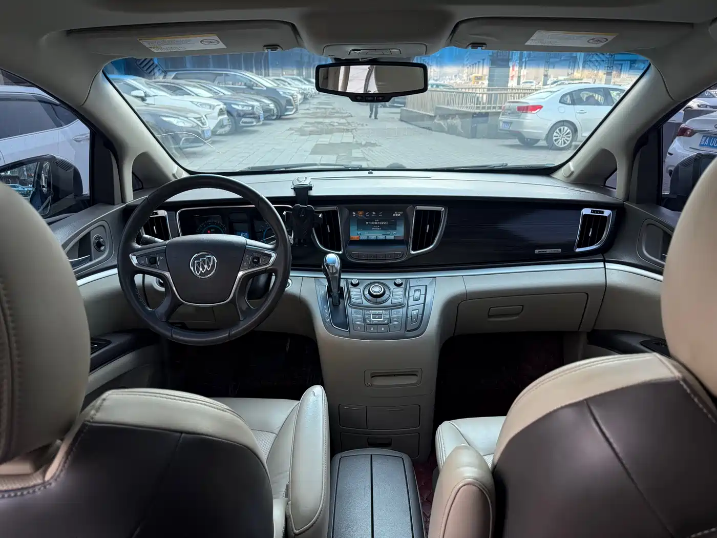 Buick GL8 2013 3.0L XT Luxury Business Flagship Edition фото 13