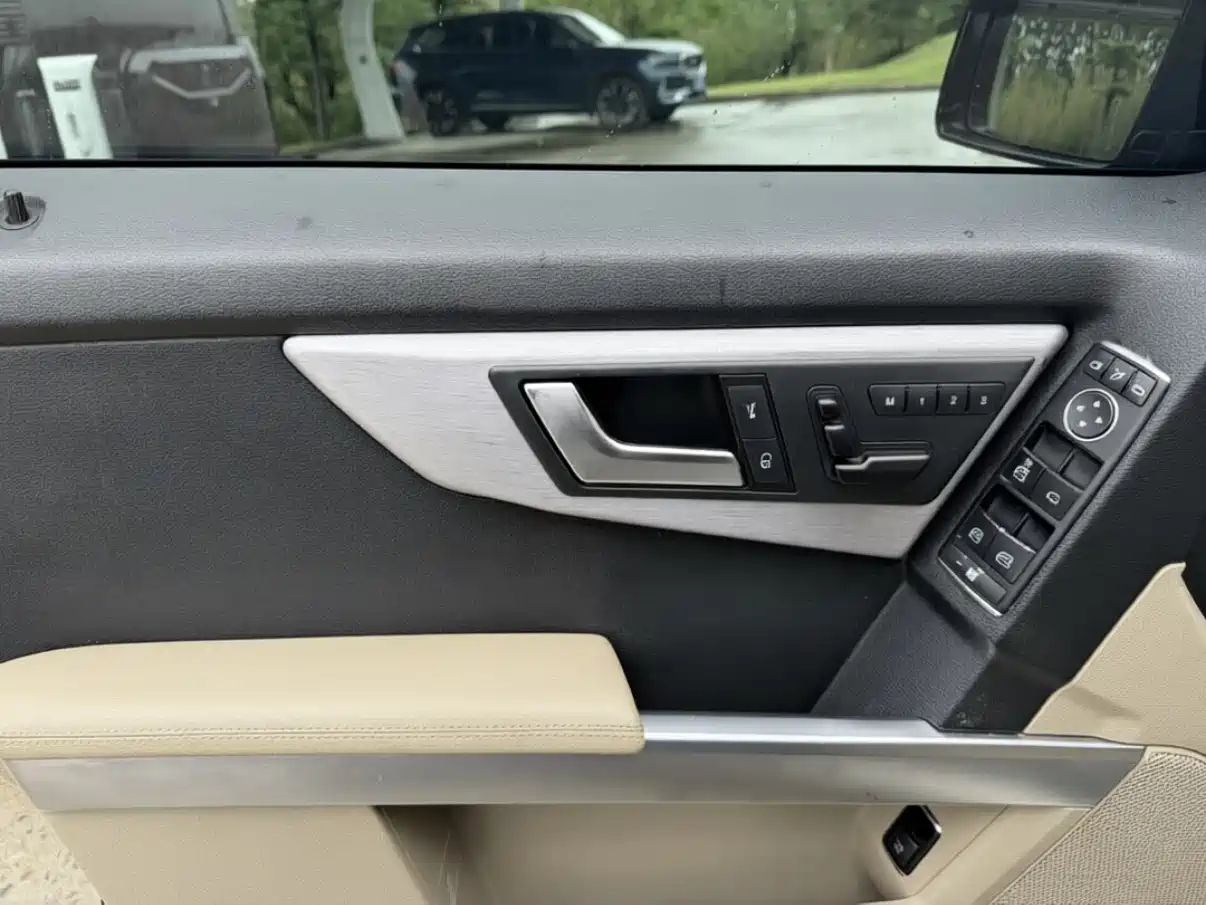 Mercedes-Benz GLK-Class 2012 Model GLK 300 4MATIC Fashion фото 10