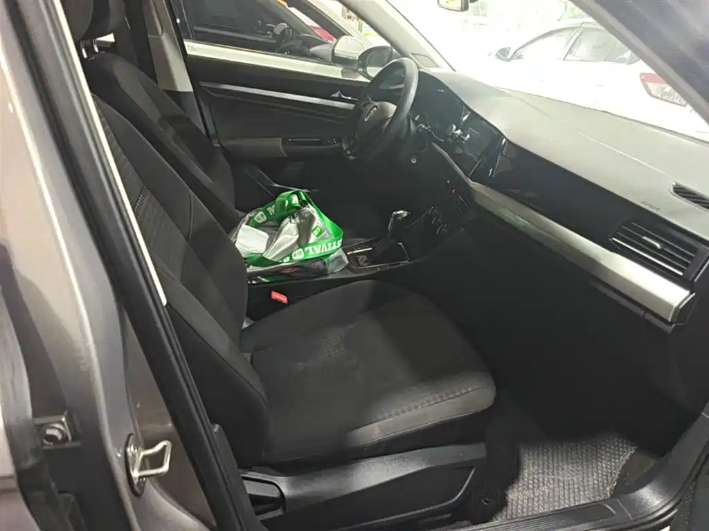 Volkswagen Bora 2019 Facelift 1.5L Automatic Fashion China VI фото 25