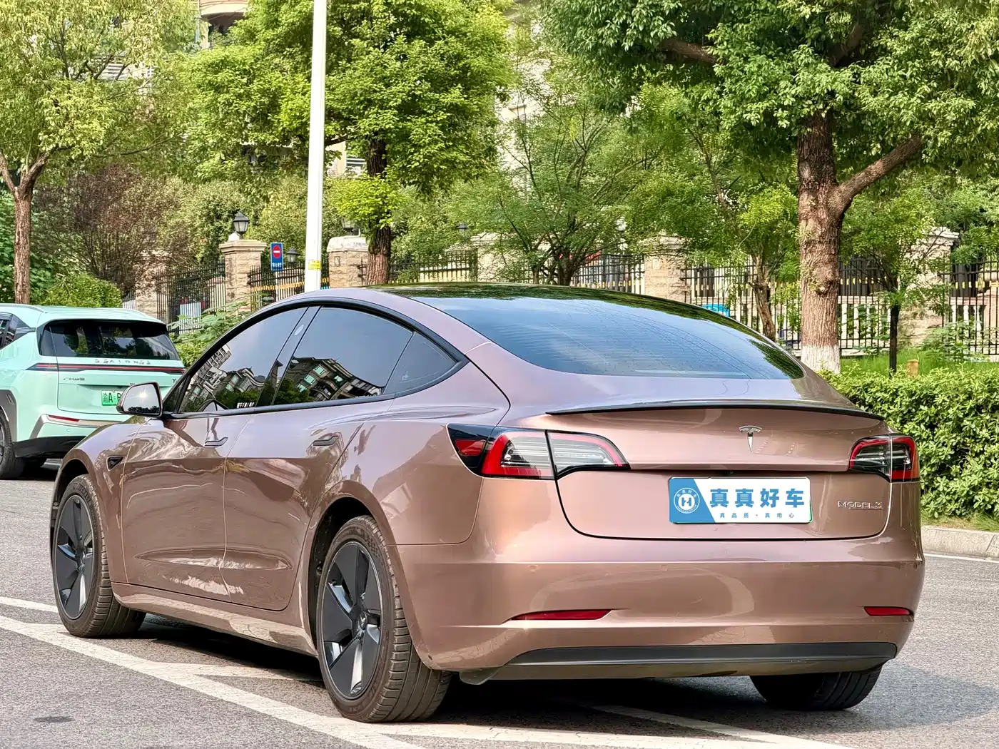 Фото 6 - Tesla Model 3