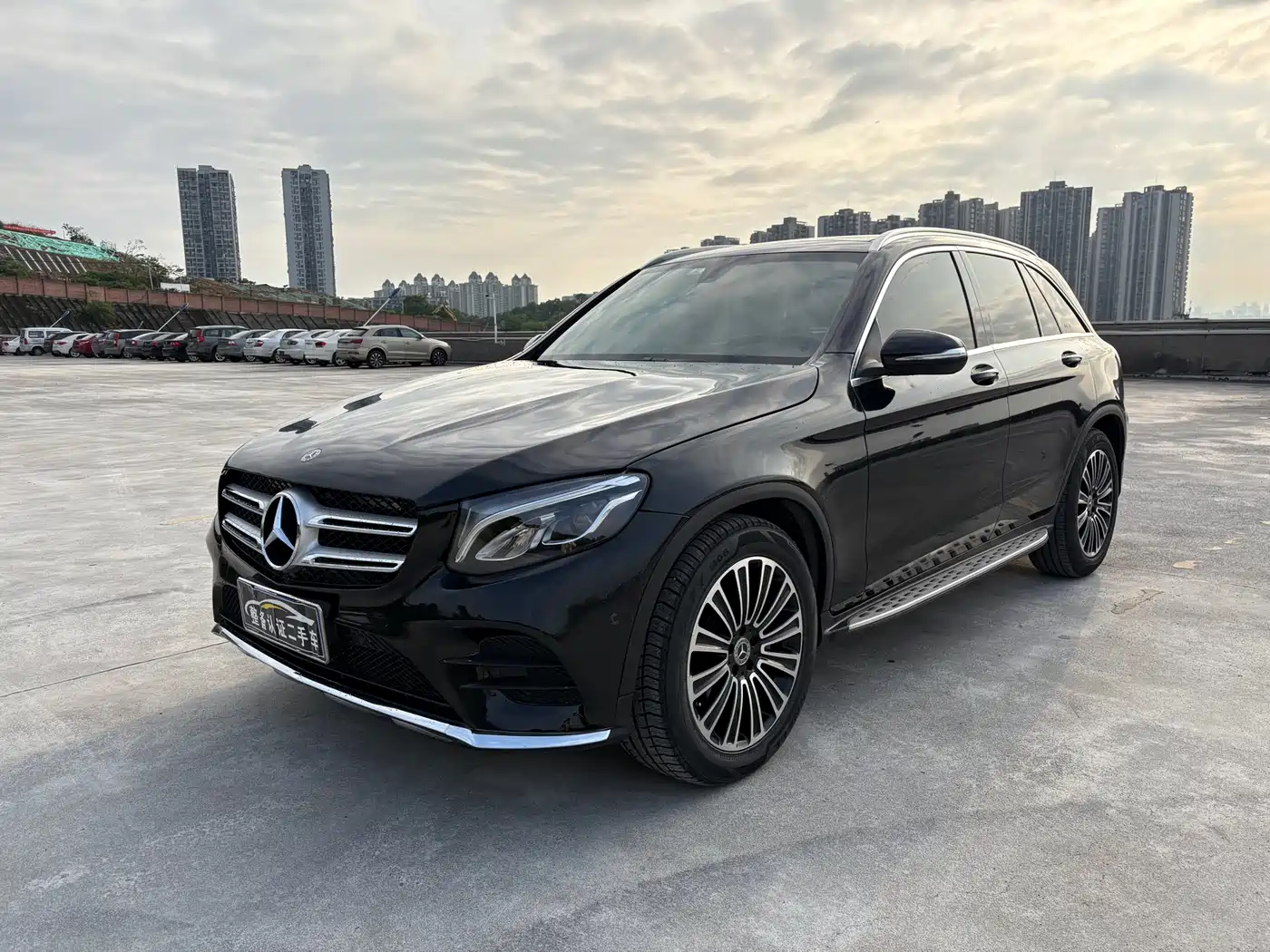 MERCEDES-BENZ GLC