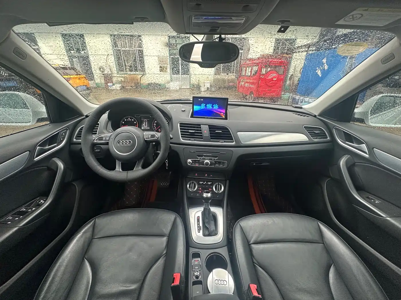 Audi Q3 2015 35 TFSI Comfort фото 9