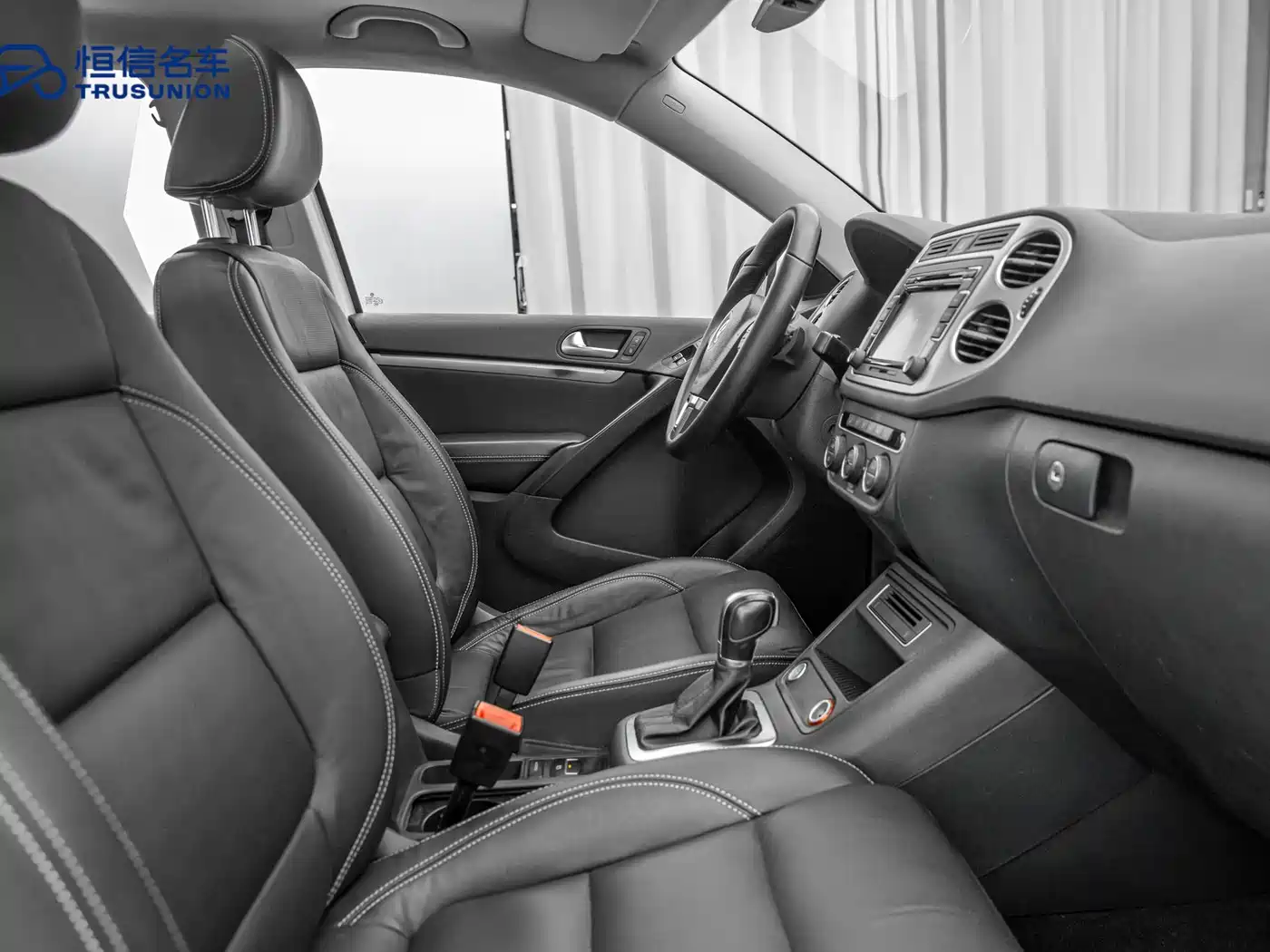 Volkswagen Tiguan 2016 Model 300TSI Automatic 2WD Luxury Edition фото 14