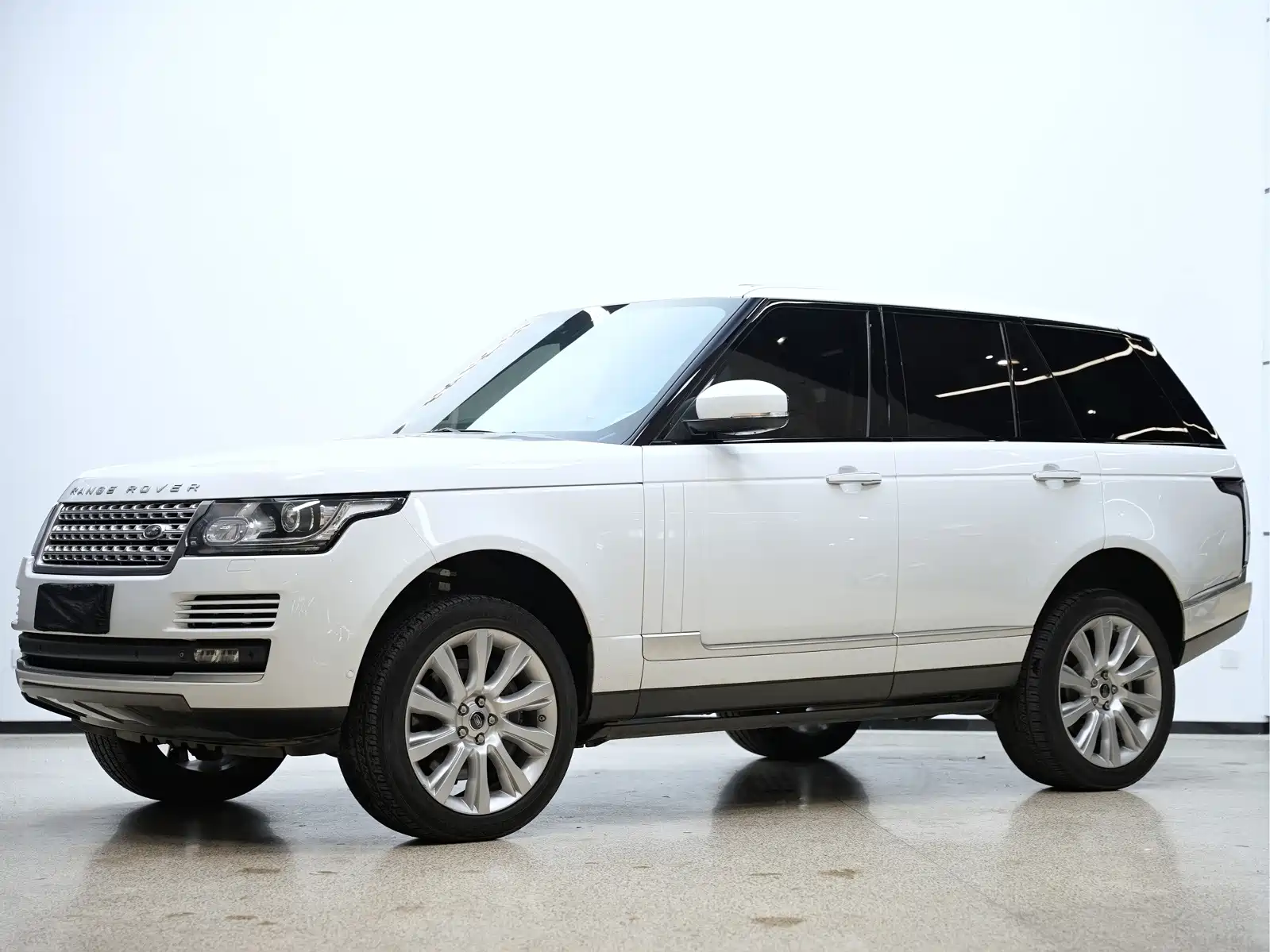 Фото 1 - Land Rover Range Rover