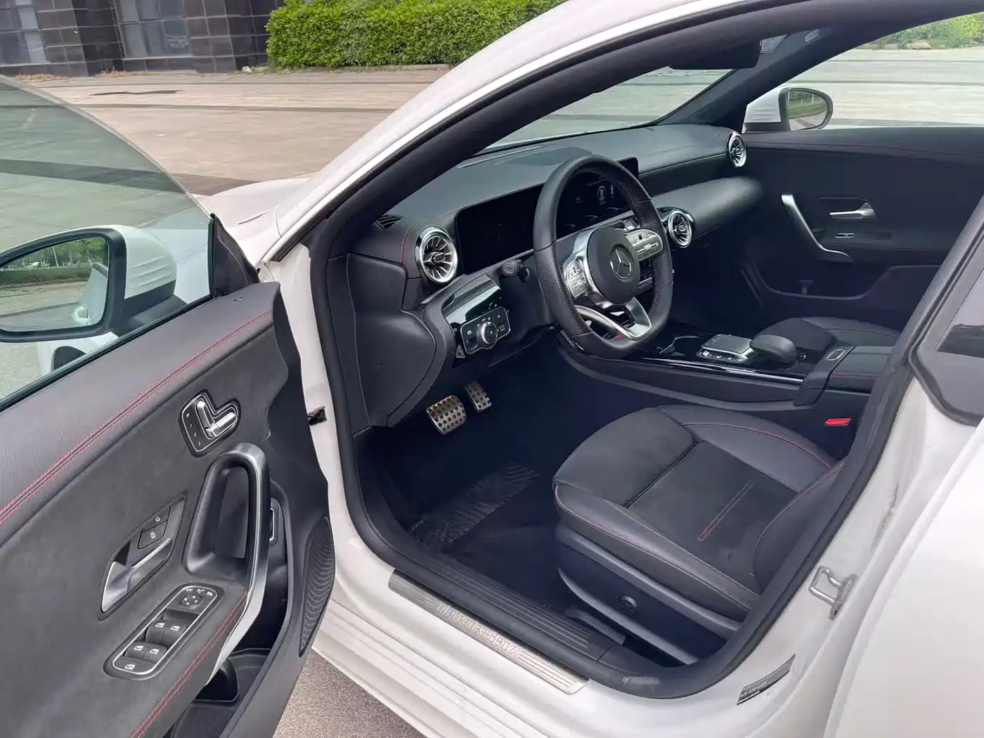 Mercedes-Benz CLA (Import) 2021 CLA 200 фото 8