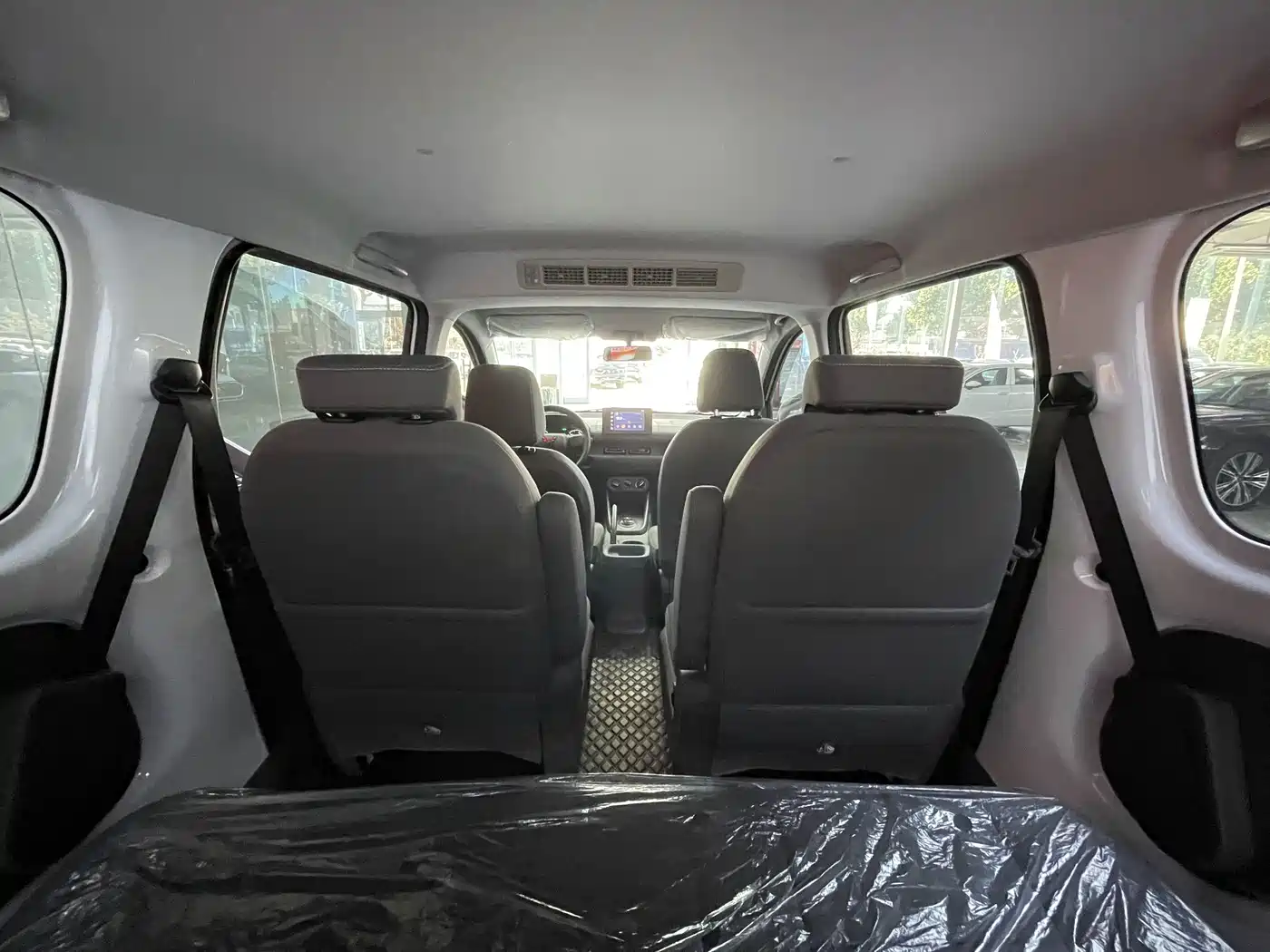 Wuling Motors Wuling Hongguang New Energy 2025 2025 Extended-Range Hybrid 50KM Comfort Version