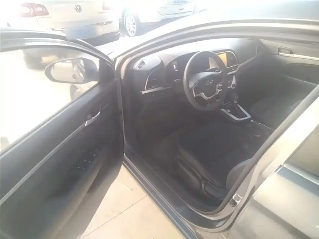 HYUNDAI LEAD