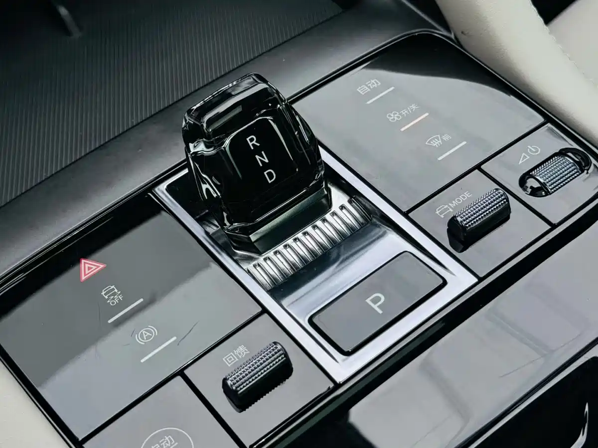 Фото 6 - BYD Song PLUS PHEV
