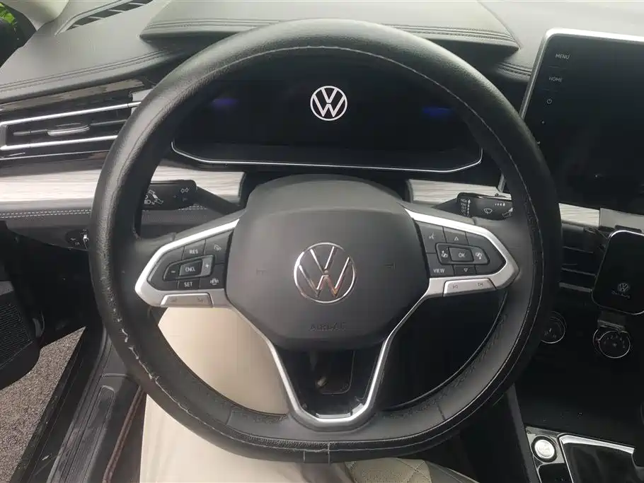Volkswagen Sagitar 2023 300TSI DSG Surpassing Edition фото 15