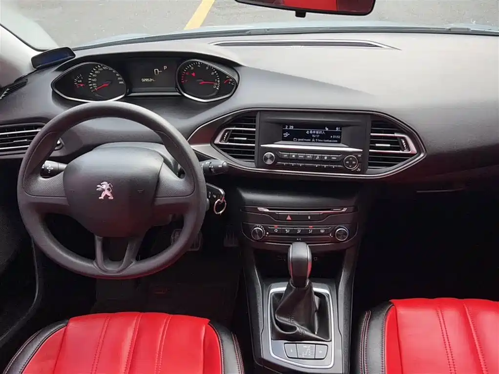 Peugeot 308S 2015 1.2T Auto Elegance Edition фото 17