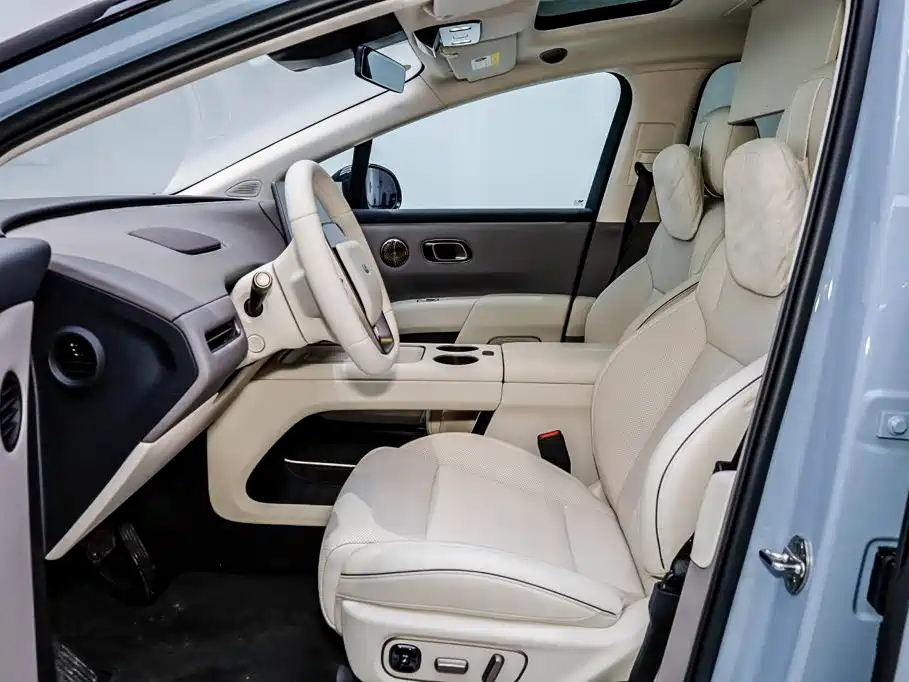 Li Auto Li i8 2025 2025 Standard Edition
