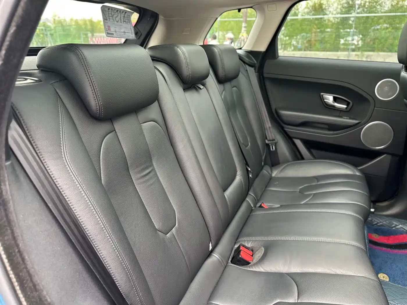 Land Rover Range Rover Evoque 2015 2.0T 5-Door Fashion Edition фото 15