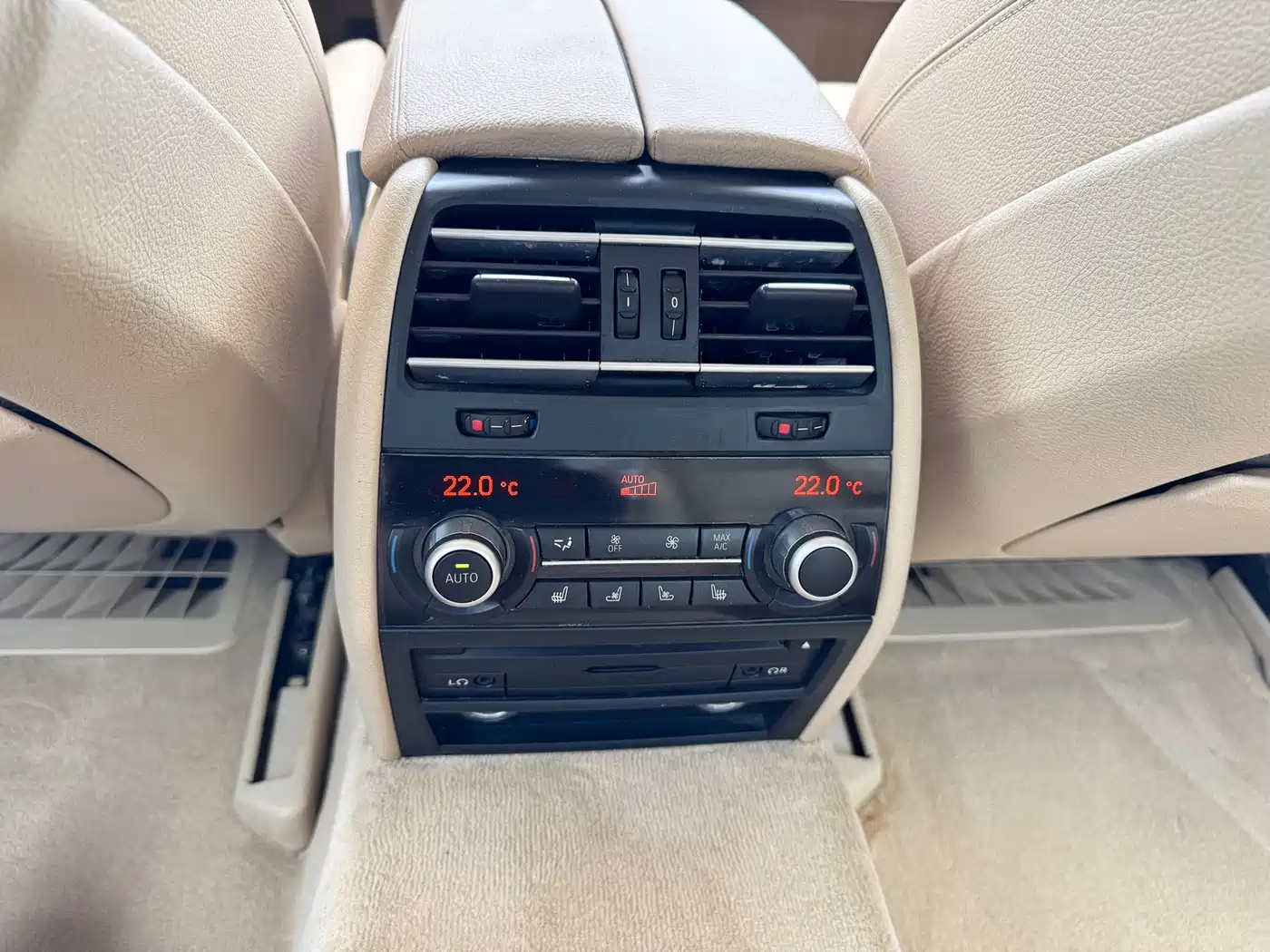 Фото 9 - BMW 7 Series