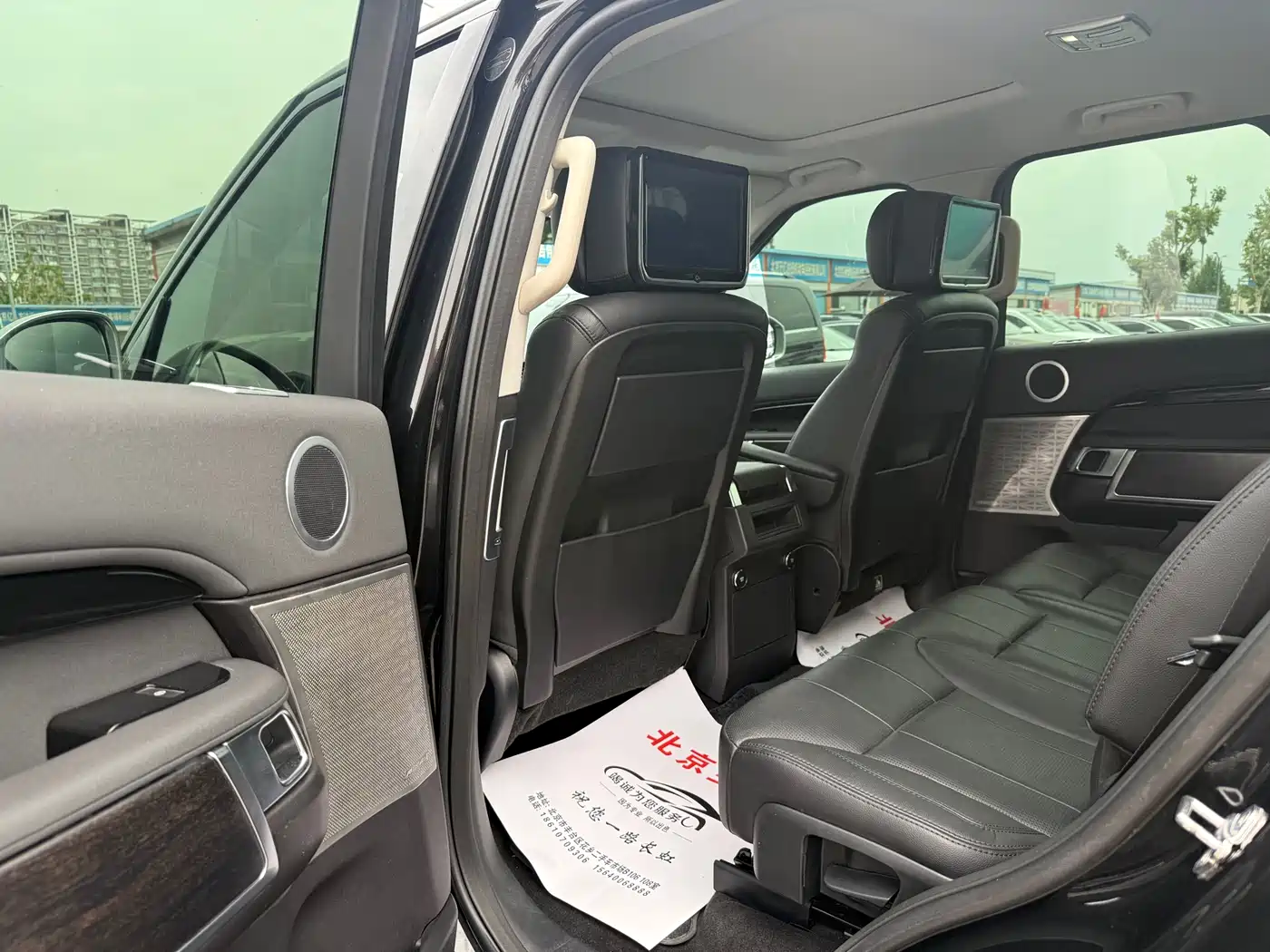 Land Rover Discovery 2018 2.0T SE фото 6