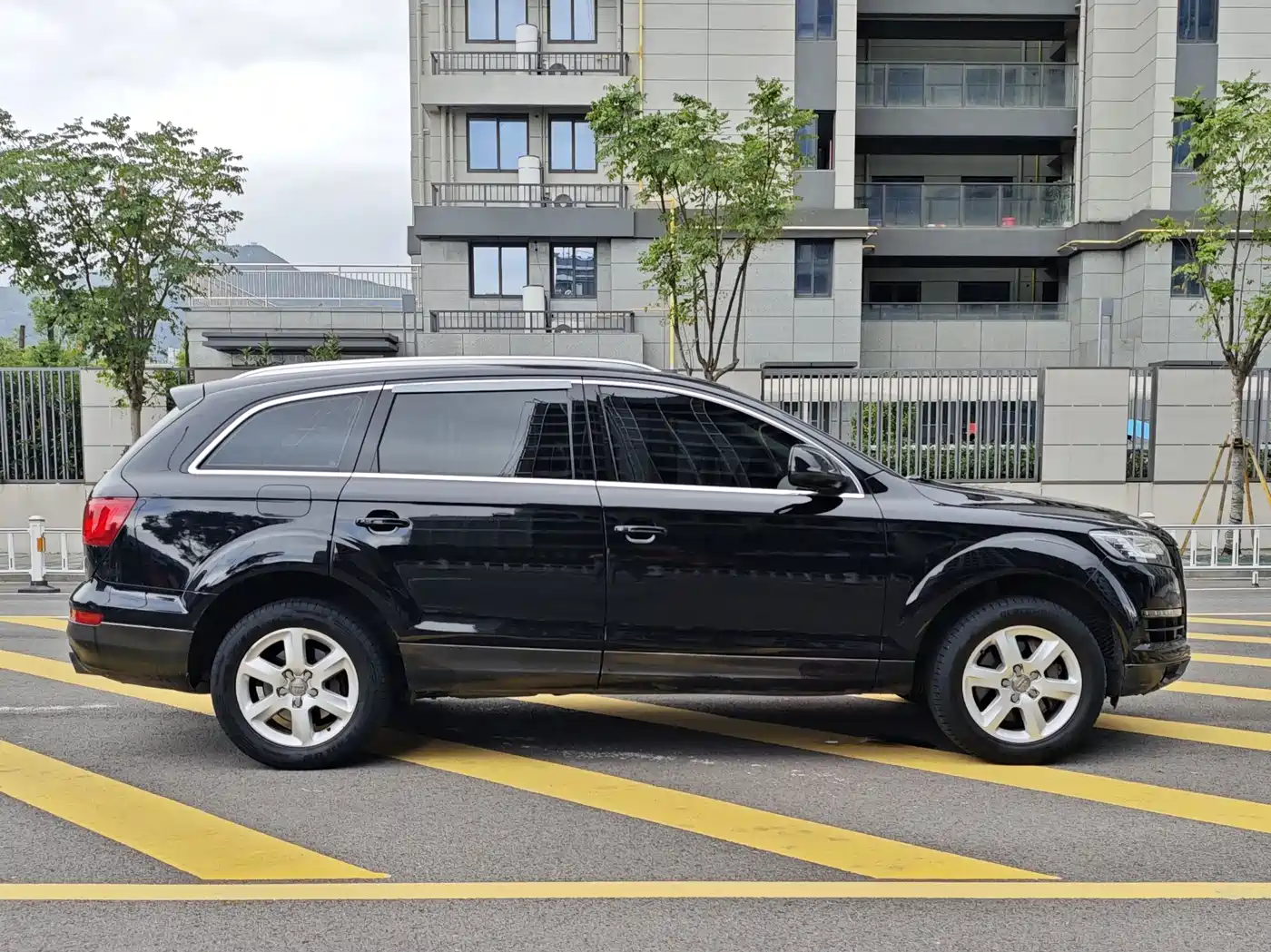 Фото 6 - Audi Q7