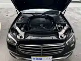 Фото 36 - Mercedes-Benz E-Class