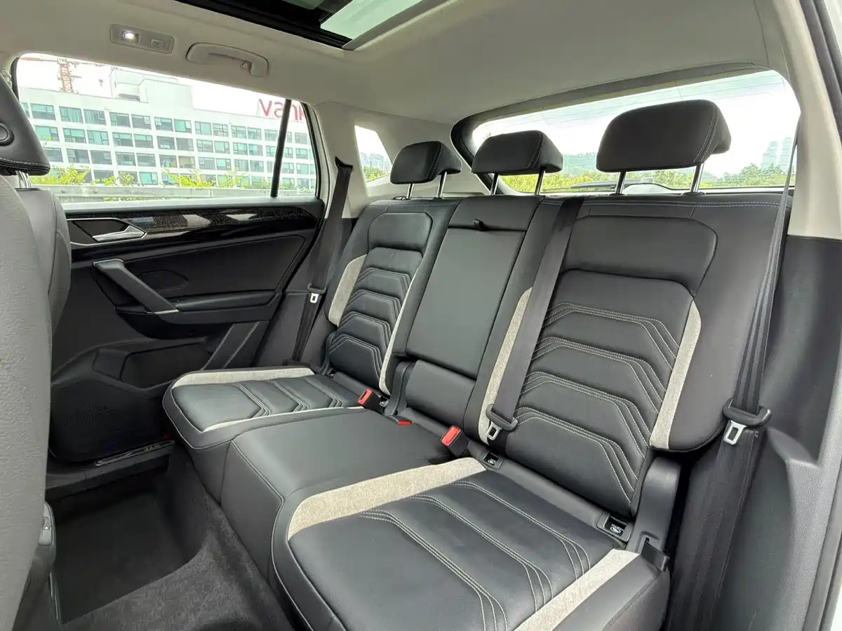 Volkswagen Tayron GTE Plug-in Hybrid 2022 1.4T Luxury фото 12