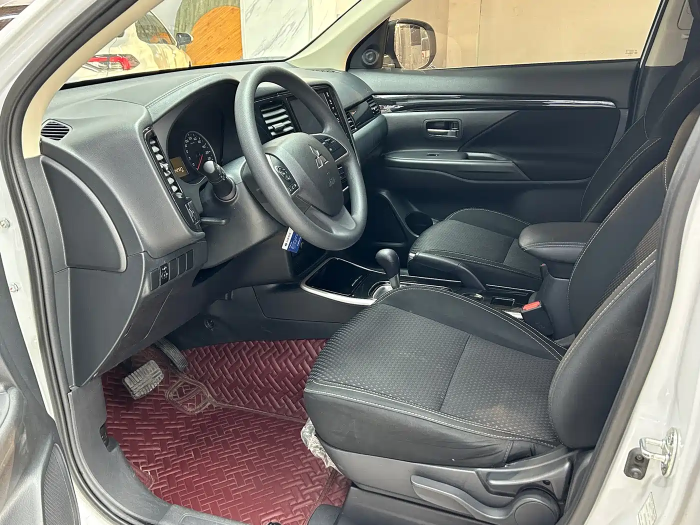 Mitsubishi Outlander 2022 2021 2.0L 2WD Smooth Ride Version 5-Seater