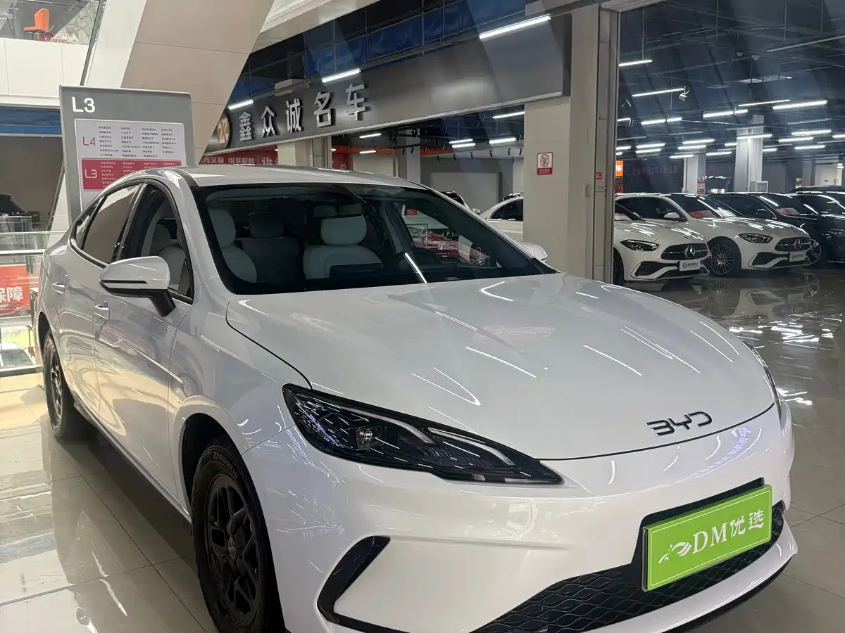 BYD Hai Bao 05 DM-i 2025 DM-i Smart Drive Edition 55KM Luxury