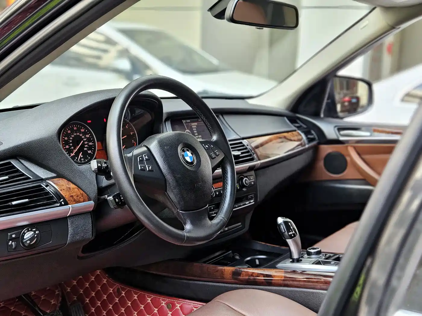 BMW X5 (Import) фото 11