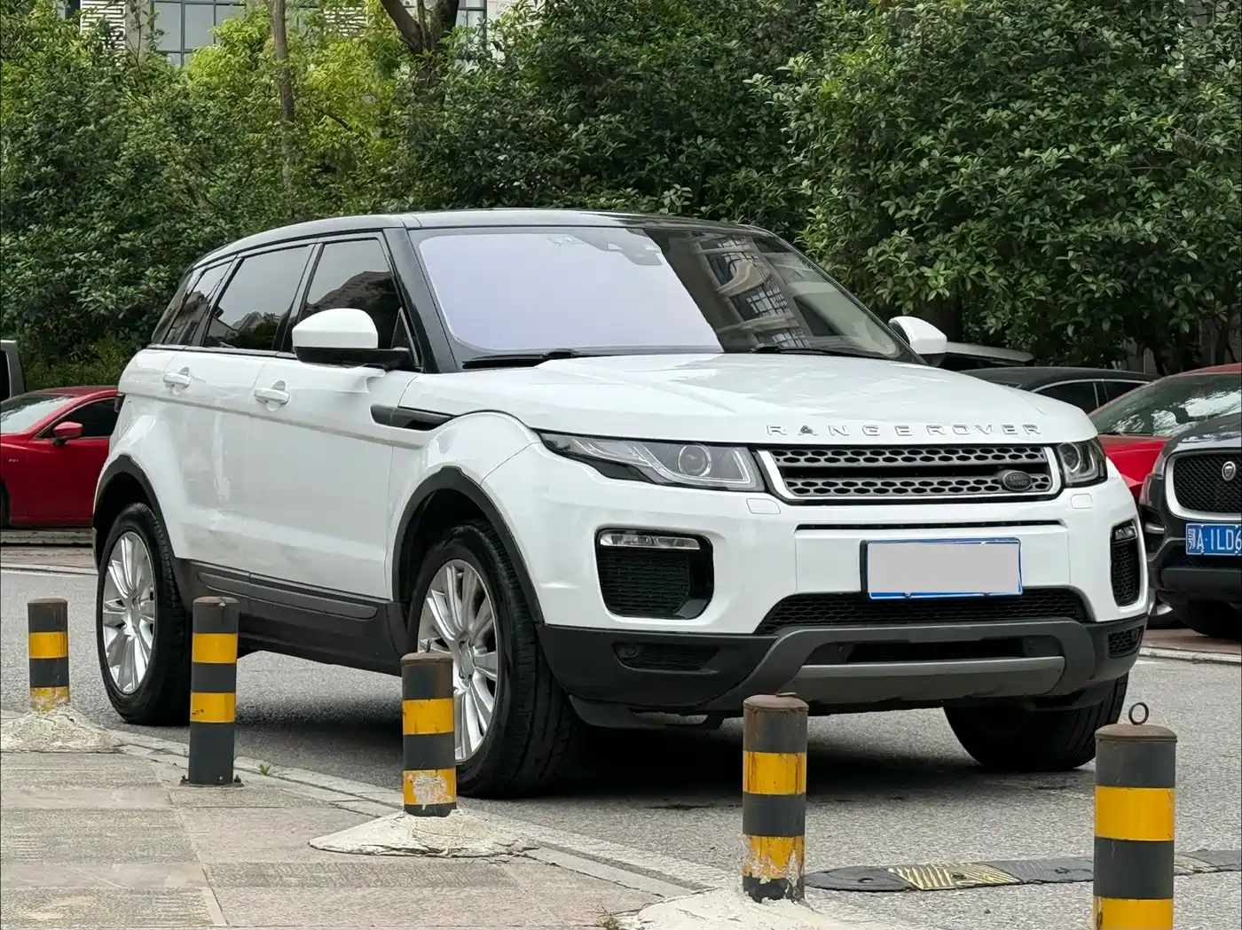 Land Rover Range Rover Evoque 2018 240PS SE Smart Edition фото 2