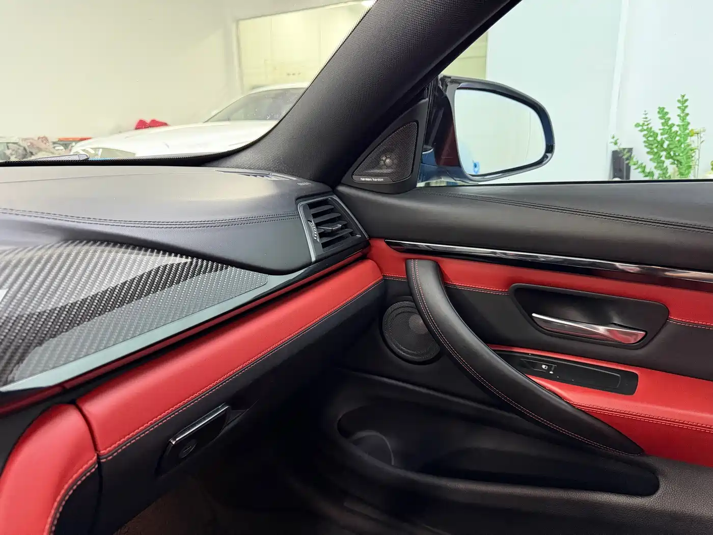 Photo 21 - BMW M4