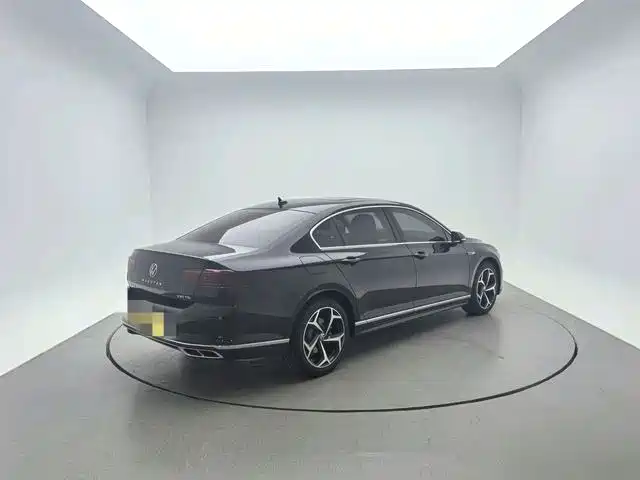 Volkswagen Magotan 2025 Popular Edition 330TSI DSG Luxury фото 7