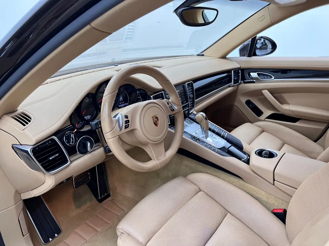 Porsche Panamera 2016 Panamera 4 Edition 3.0T фото 9