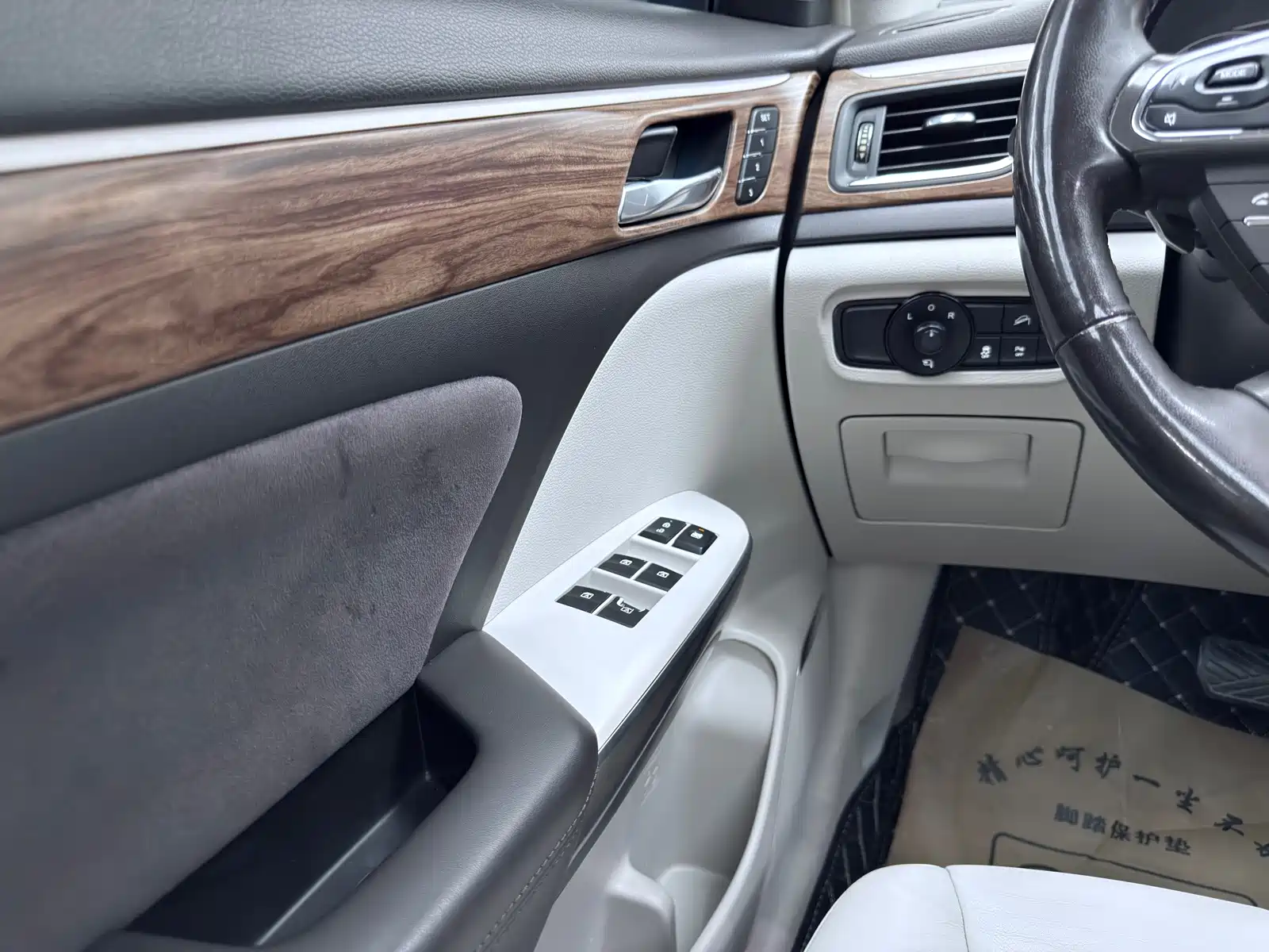 Фото 9 - GAC Trumpchi GS8