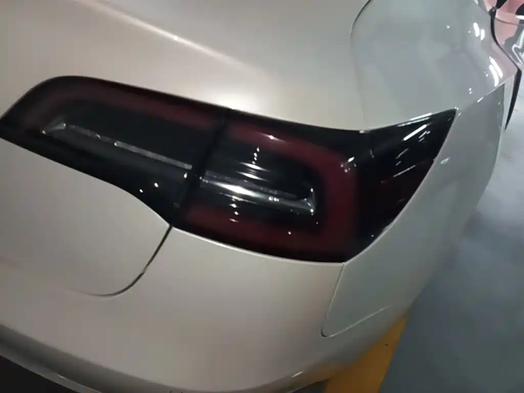 Photo 8 - Tesla Model 3 (Import)