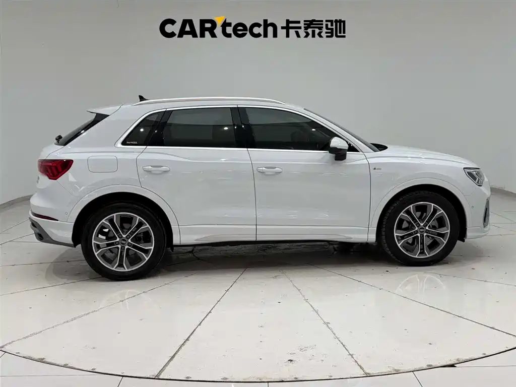 Audi Q3 2022 40 TFSI Fashion Dynamic фото 12