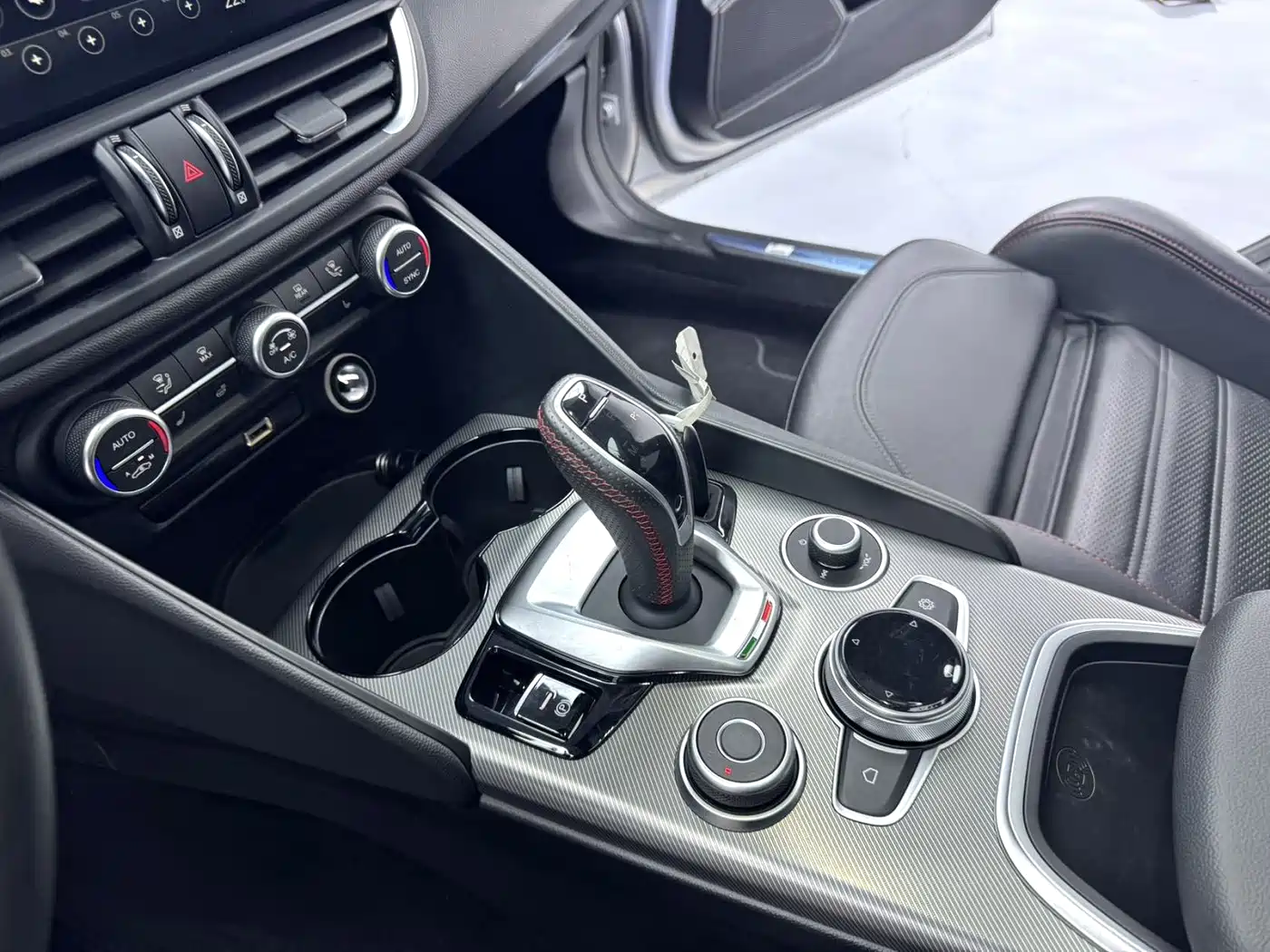 Alfa Romeo Giulia 2023 2023 2.0T 280HP Competition Edition