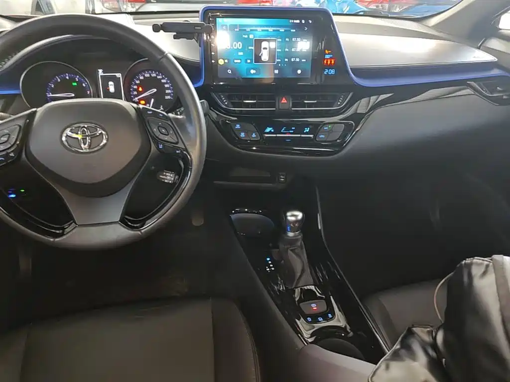 Toyota IZOA 2018 2.0L Yichi Edition China V фото 13