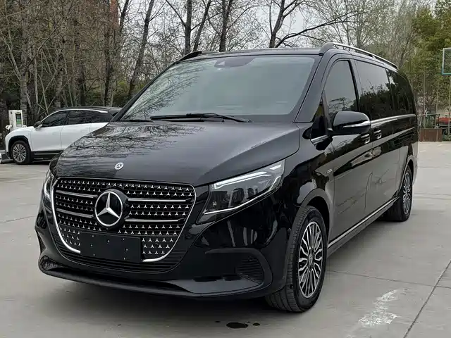 MERCEDES-BENZ V CLASS