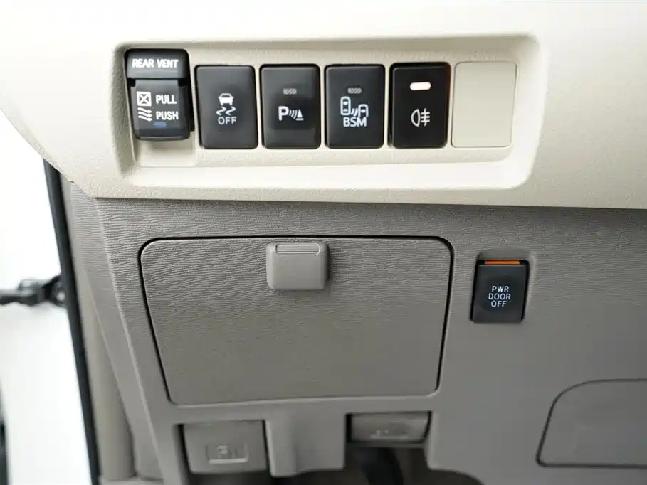 Toyota Sienna 2016 2015 3.5L 4WD L
