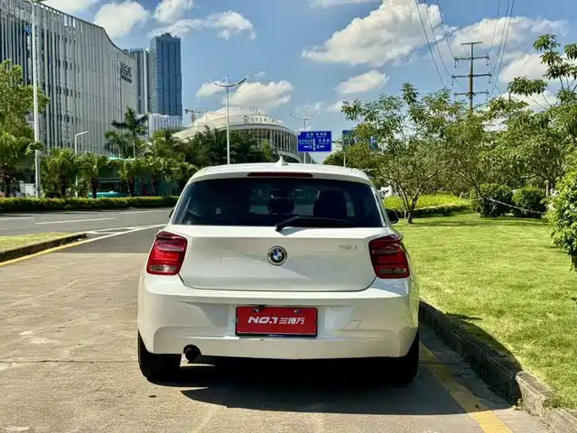 BMW 1 Series (Import) 2013 Facelift 118i Leading Model — фото 4