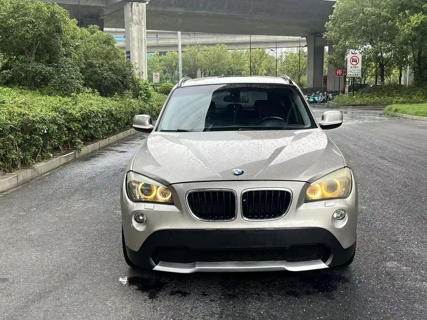 Photo 2 - BMW X1